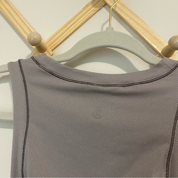 Lululemon Open Back Cropped Train Tank Medium - Picture 7 of 11